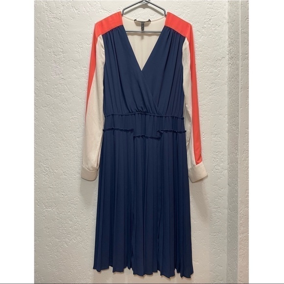 Bcbgmaxazria Long Sleeve Midi Dress size S - Picture 6 of 6